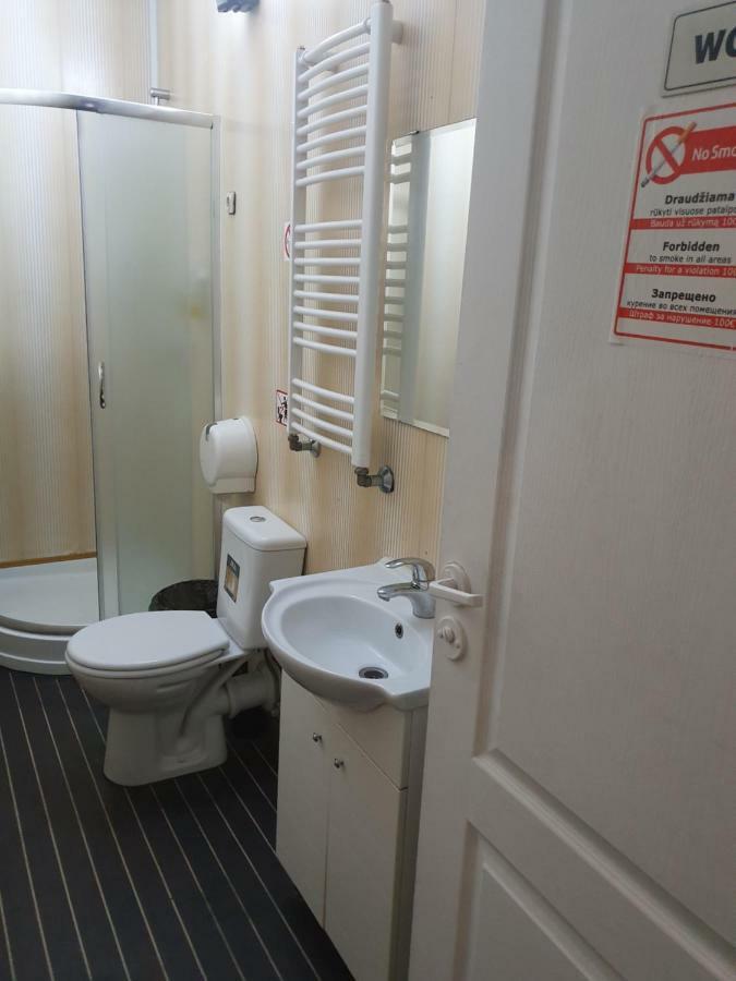 Come To Vilnius Hostel Self Check In Esterno foto